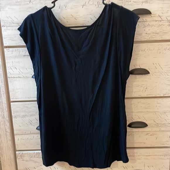 Black Express Top - Picture 4 of 5